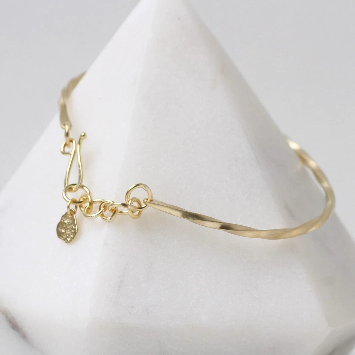 18k Thin Bias Cuff