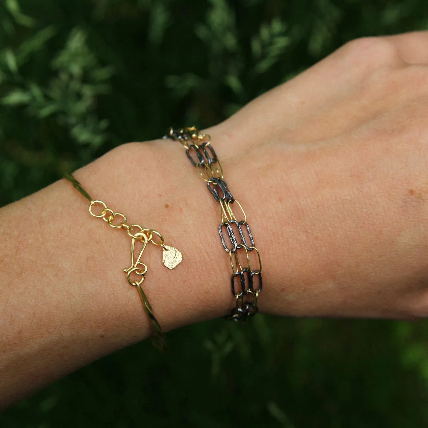 18k Thin Bias Cuff