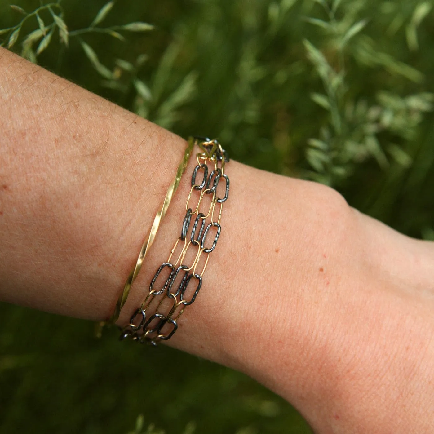 18k Thin Bias Cuff