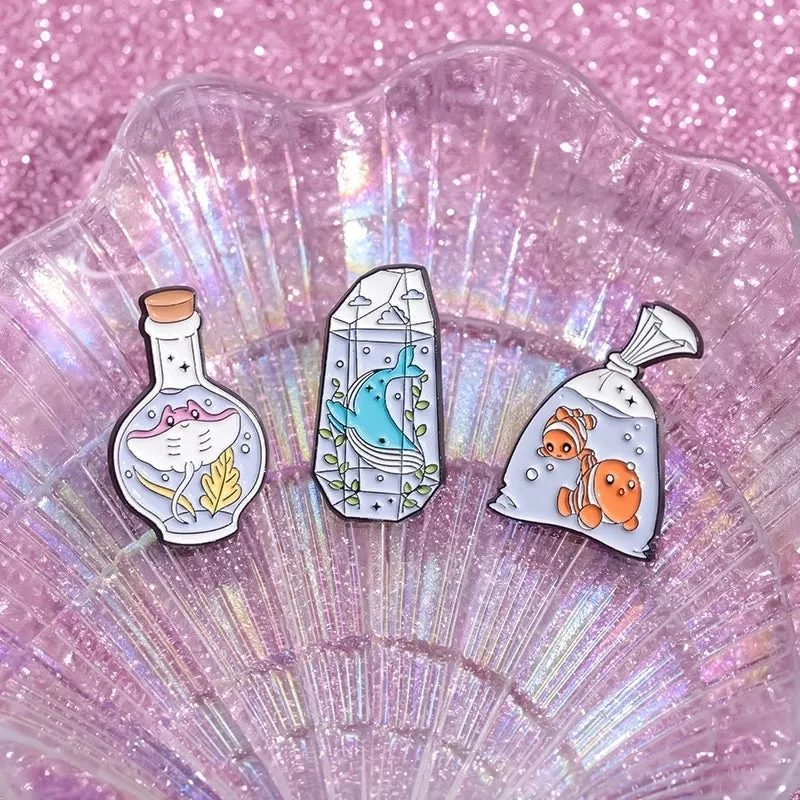 Cartoon Style Cute Animal Bottle Fish Alloy Stamping Stoving Varnish Plating Women's Brooches
