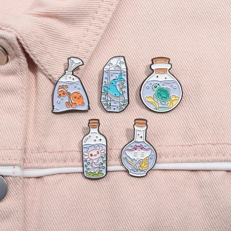 Cartoon Style Cute Animal Bottle Fish Alloy Stamping Stoving Varnish Plating Women's Brooches
