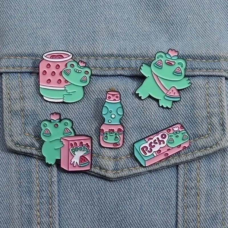 Cartoon Style Cute Animal Squirrel Bee Alloy Stamping Stoving Varnish Plating Unisex Brooches