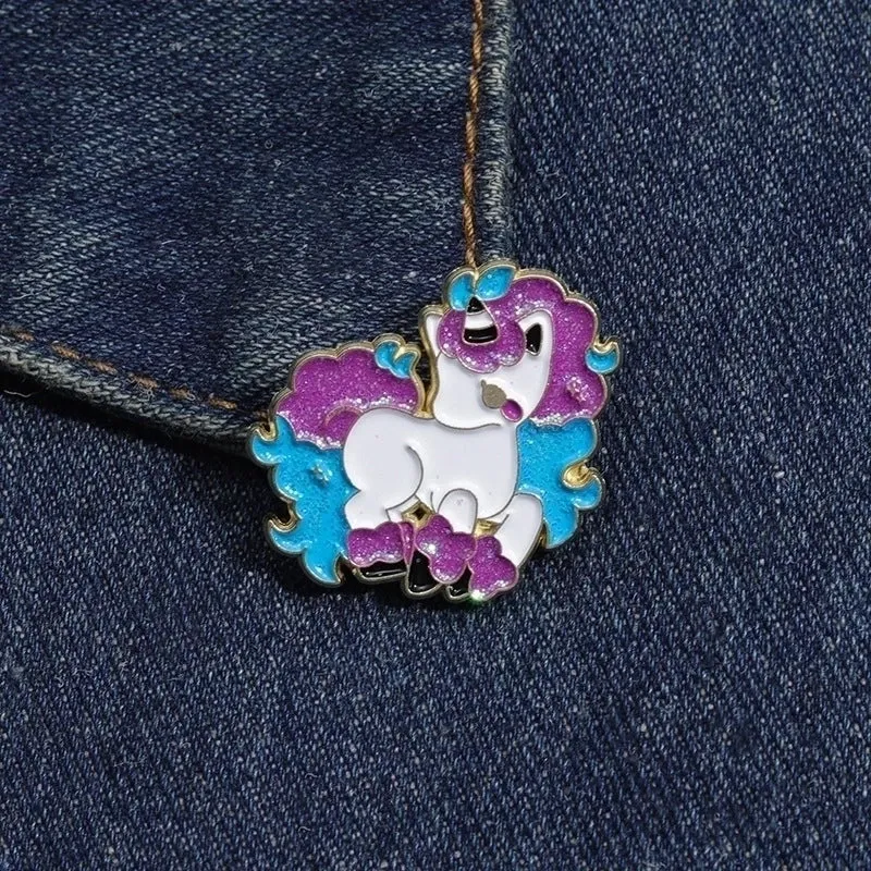 Cartoon Style Original Design Cowboy Style Animal Bear Bat Alloy Stamping Stoving Varnish Plating Kid's Adults Brooches