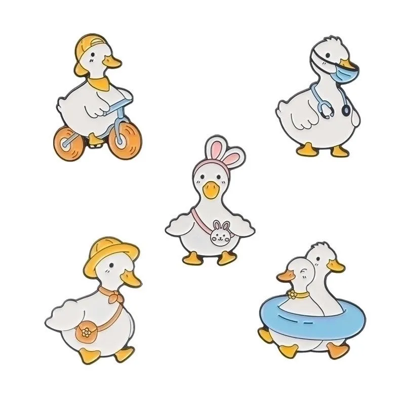 Cartoon Style Pin Animal Duck Alloy Stoving Varnish Unisex Brooches
