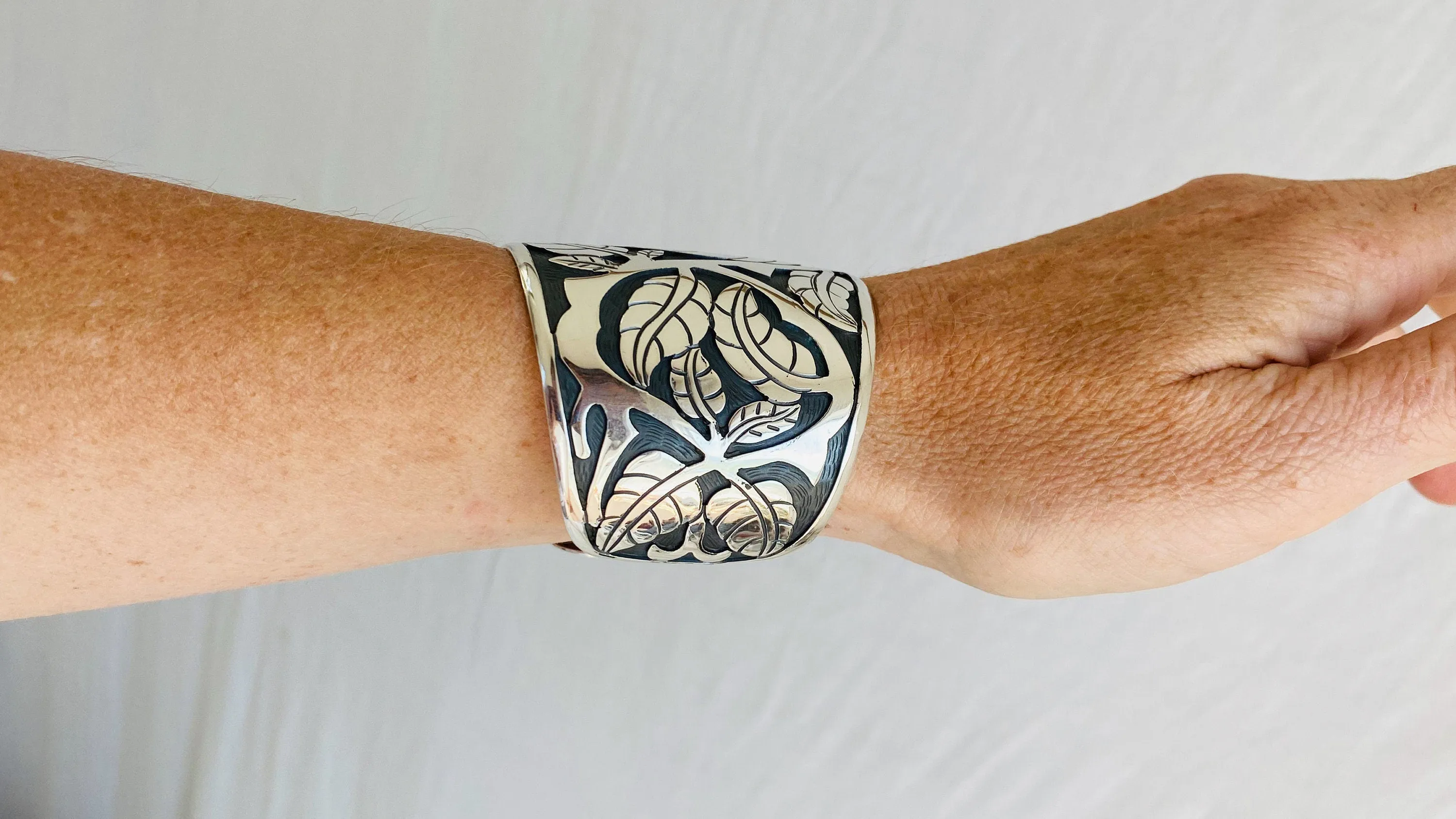 Taxco Sterling Silver Cuff. Botanical. Fabulous